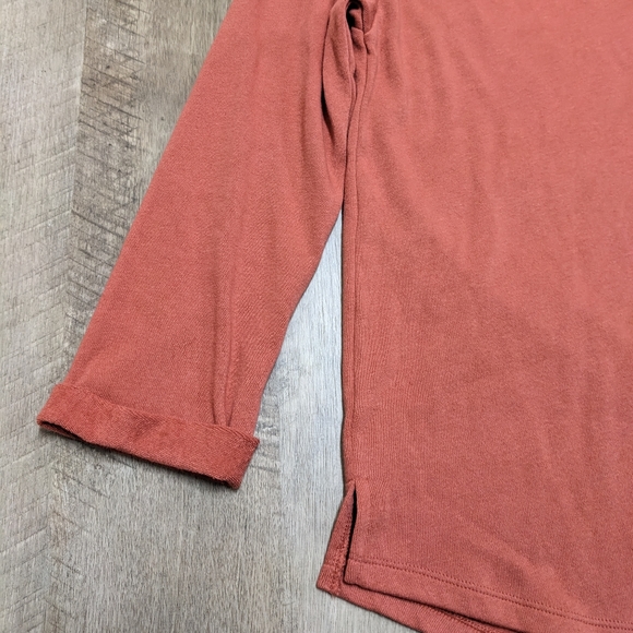 Old Navy Peach Colored Top 3/4 length Sleeves New - Picture 2 of 5